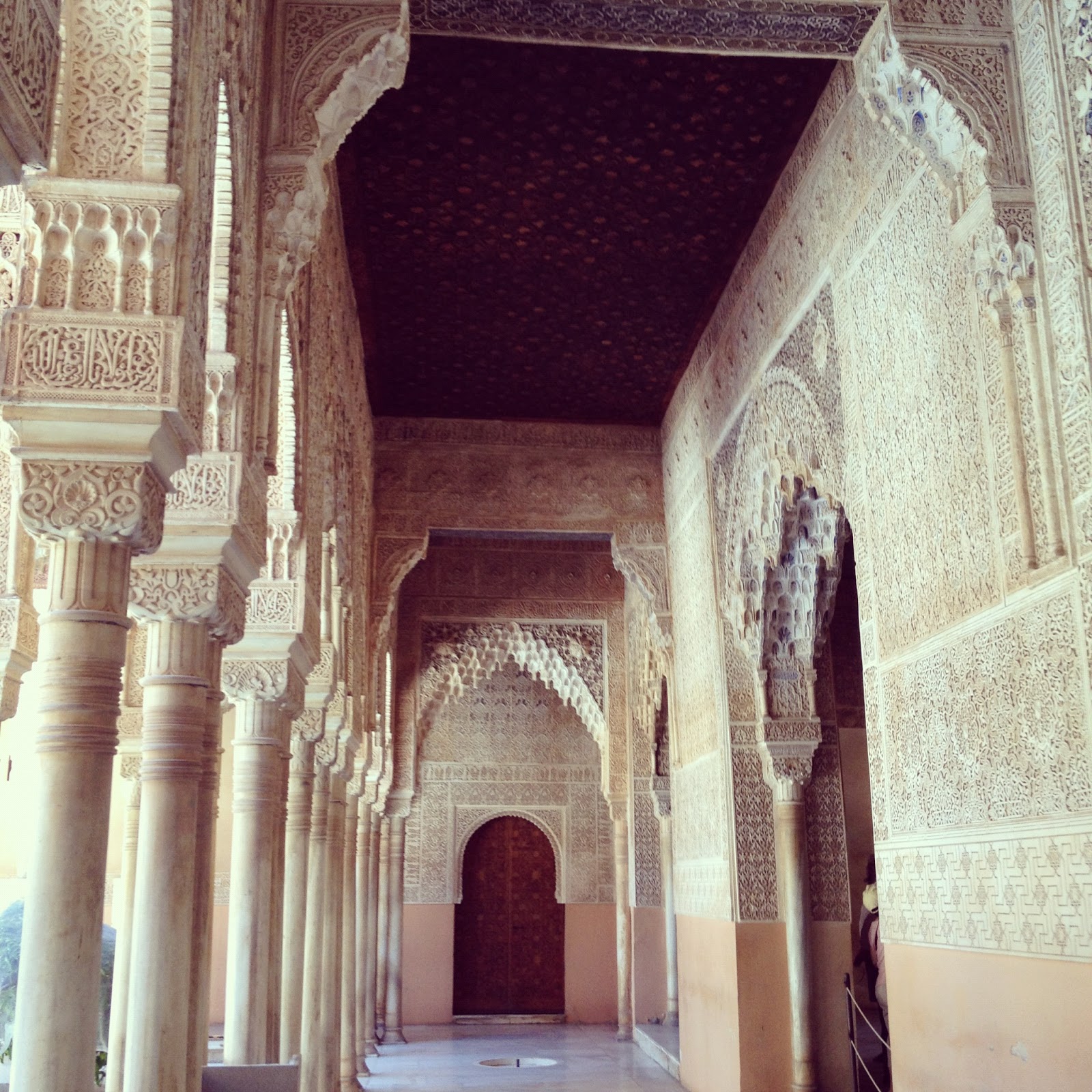 The Alhambra: Layers Of Beauty And Architectural History - Slow Space